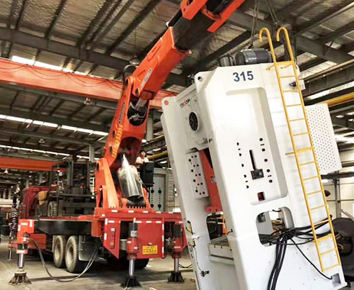 神农架提升工作效率，选择优质折臂吊租赁服务