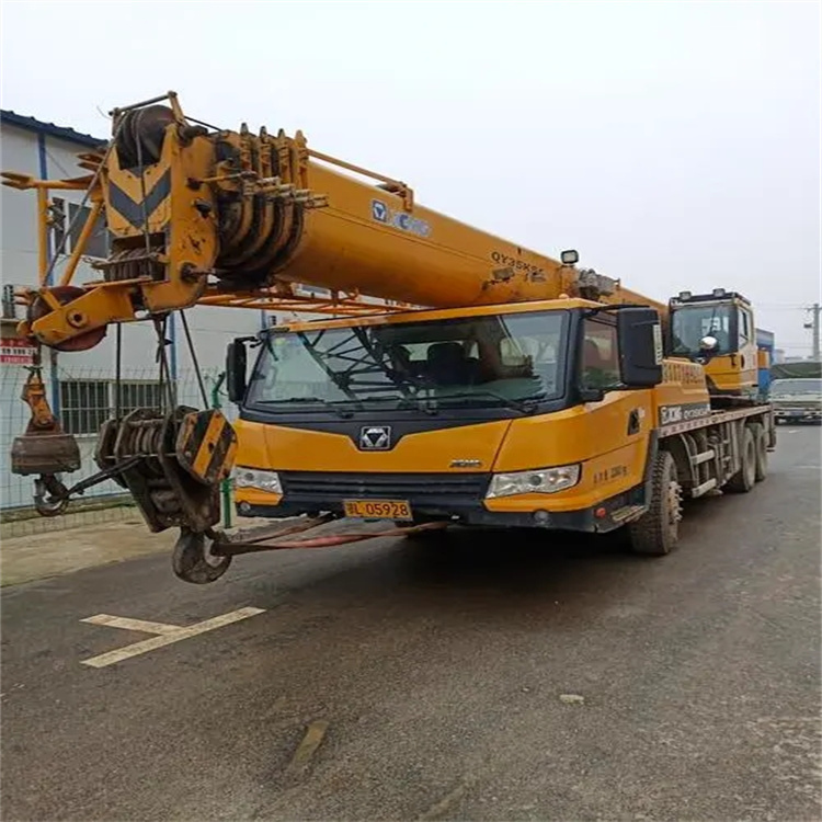 神农架吊车出租保险：全面覆盖，安全无忧